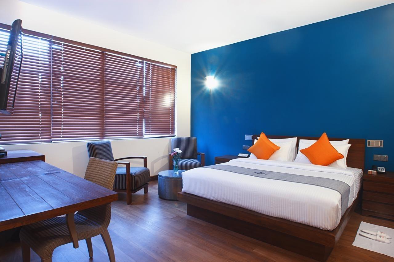 Colombo Court Hotel & Spa Exterior photo