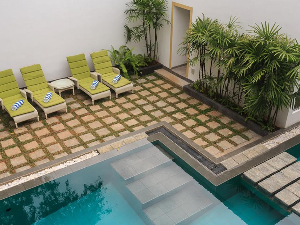 Colombo Court Hotel & Spa Exterior photo